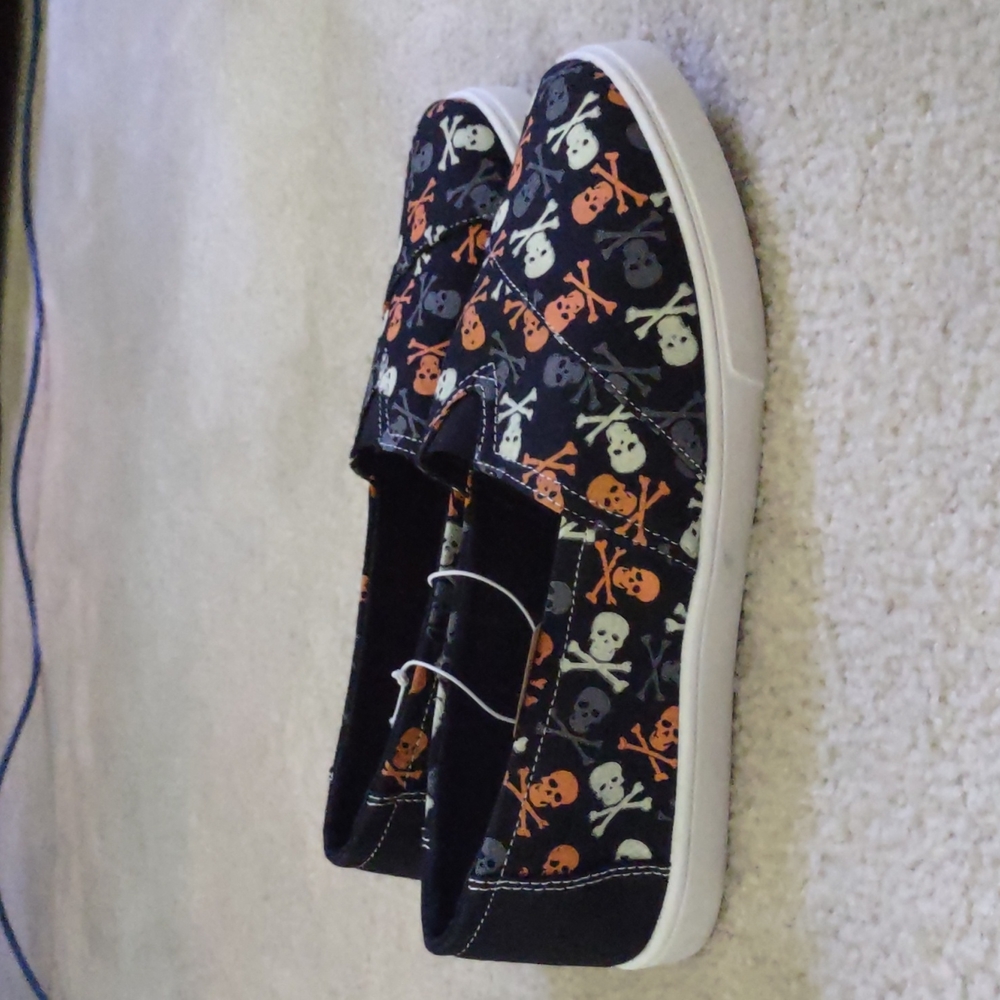 Tommy Bahama Crossbones Slip On Shoes Glow in the Dark